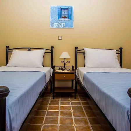 Maniata Apartment *
